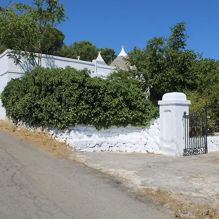 Trullo Panoramico 度假居 *